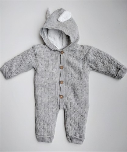 three-star-kombinezon-dzianinowy-dla-niemowlaka-kolor-szary.jpg