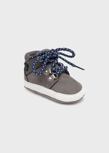 Buty niemowlęce Mayoral 9450-96 dla chłopca 