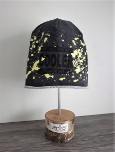 Czapka dla chłopca DEMARCUS Jamiks z nadrukiem dla chłopca kolor ciemny popiel