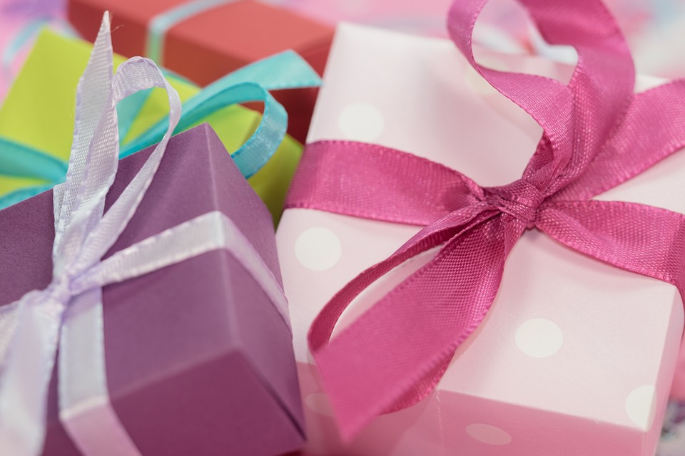 Czy ubrania dla dzieci na prezent to dobry pomysł?