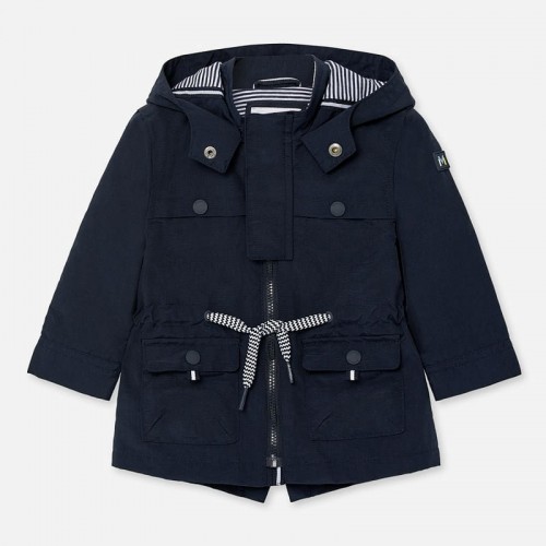 Jak dobrać kurtkę dla chłopca na rodzinną uroczystość?